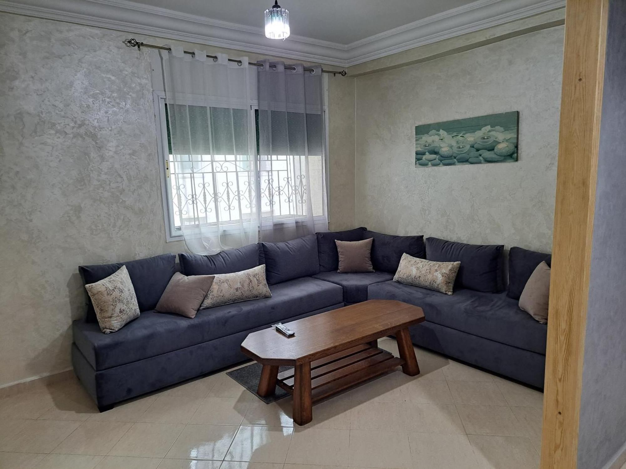 Apparemment Apartment *